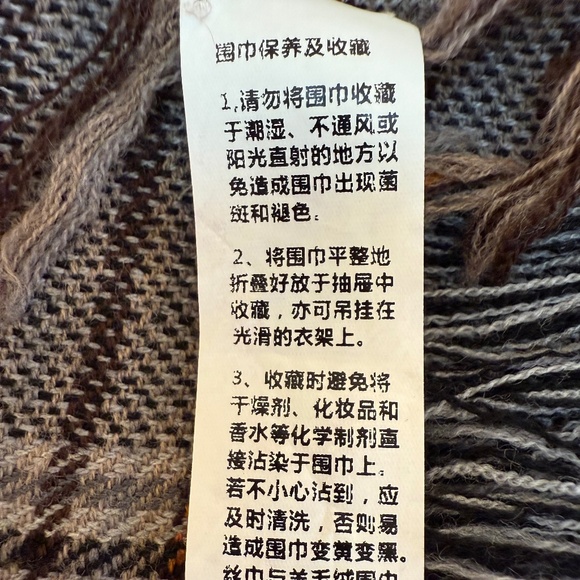 Oversized Wool Plaid Wrap Shawl – Extra Large Warm Winter Scarf – 35” x 85” - Picture 10 of 10